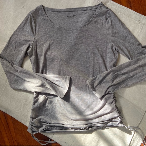 Athleta Tops - Athleta Gray Yoga Top